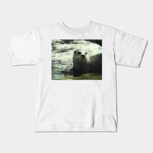 Asian Small-clawed Otter Kids T-Shirt